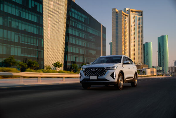 Chery Tiggo Pro Max driving on highway